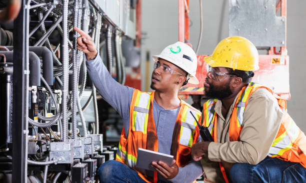 Best Local Electrician Companies  in Valley Park, MO
